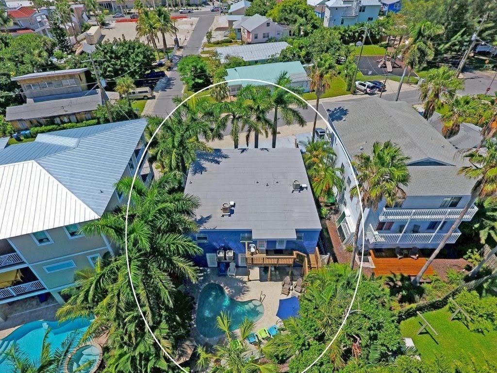 Beach Getaway Pool Condo Between The Island Marina And Beach Bradenton Beach Exterior photo