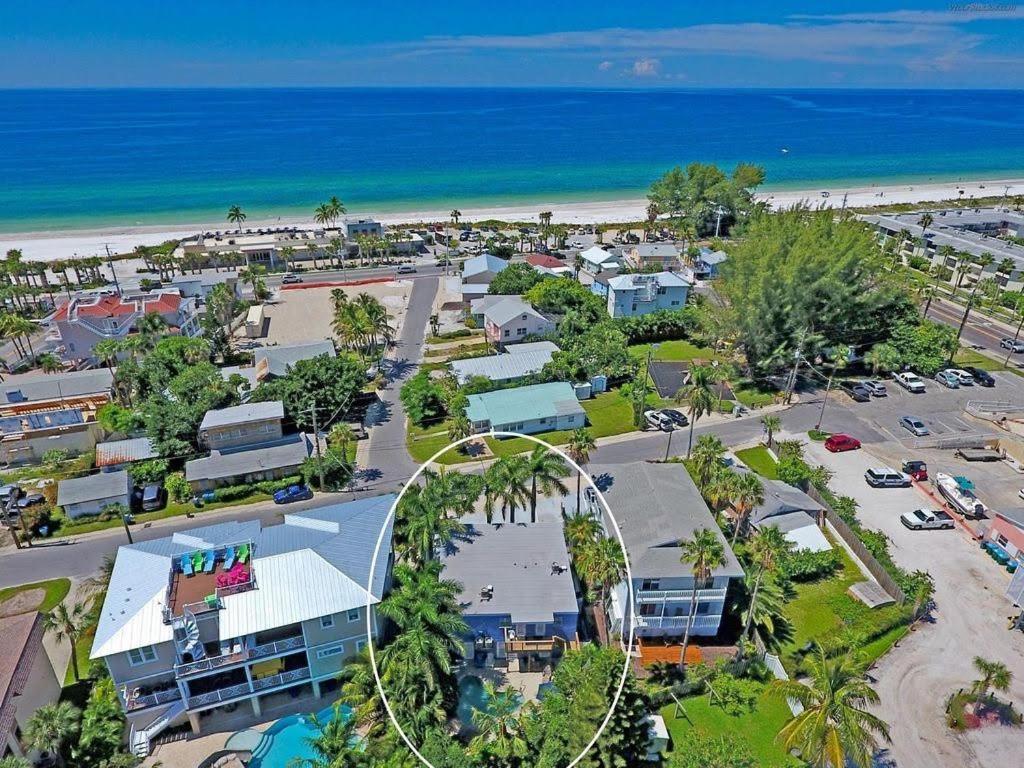 Beach Getaway Pool Condo Between The Island Marina And Beach Bradenton Beach Exterior photo
